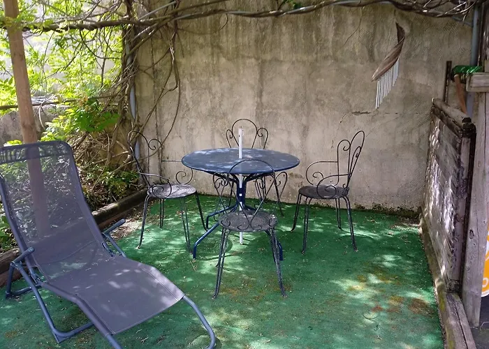 Familiale Avec Jacuzzi * Mejannes-les-Ales